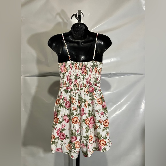 Women’s Floral Cami Romper Size Small - Picture 2 of 2